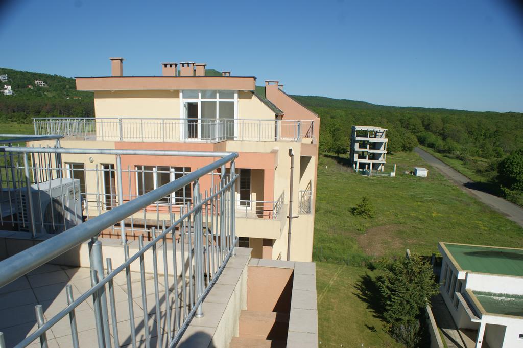 Pearl Sunshine Appartments Primorsko Eksteriør billede